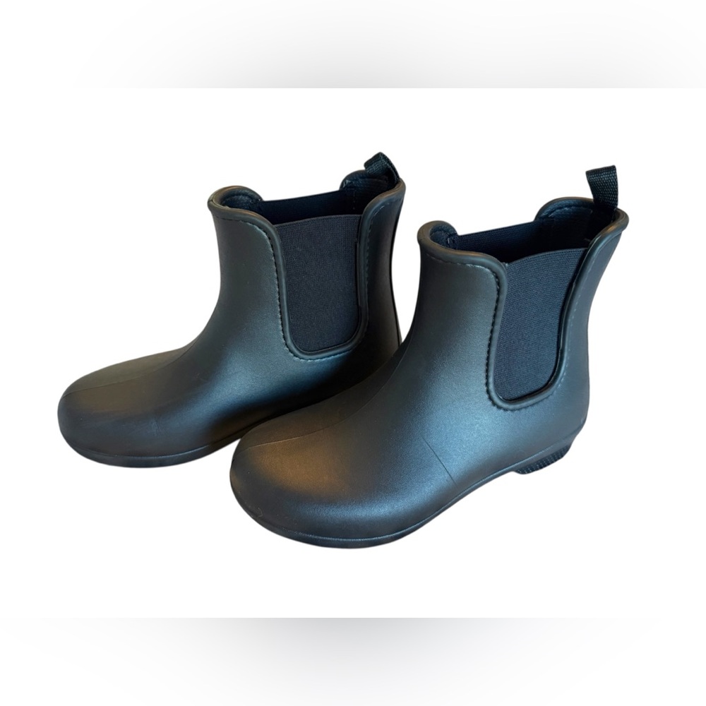 Crocs Women's Freesail Chelsea Ankle Rain Boots  for Women Water Shoes Size 4